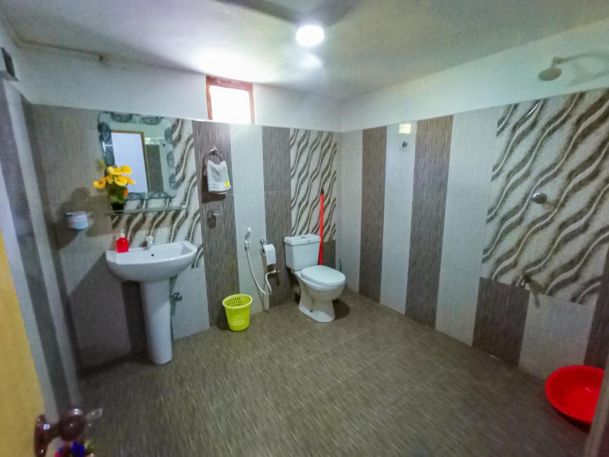Sigiri Tarushan Home Stay Szigirija Kültér fotó