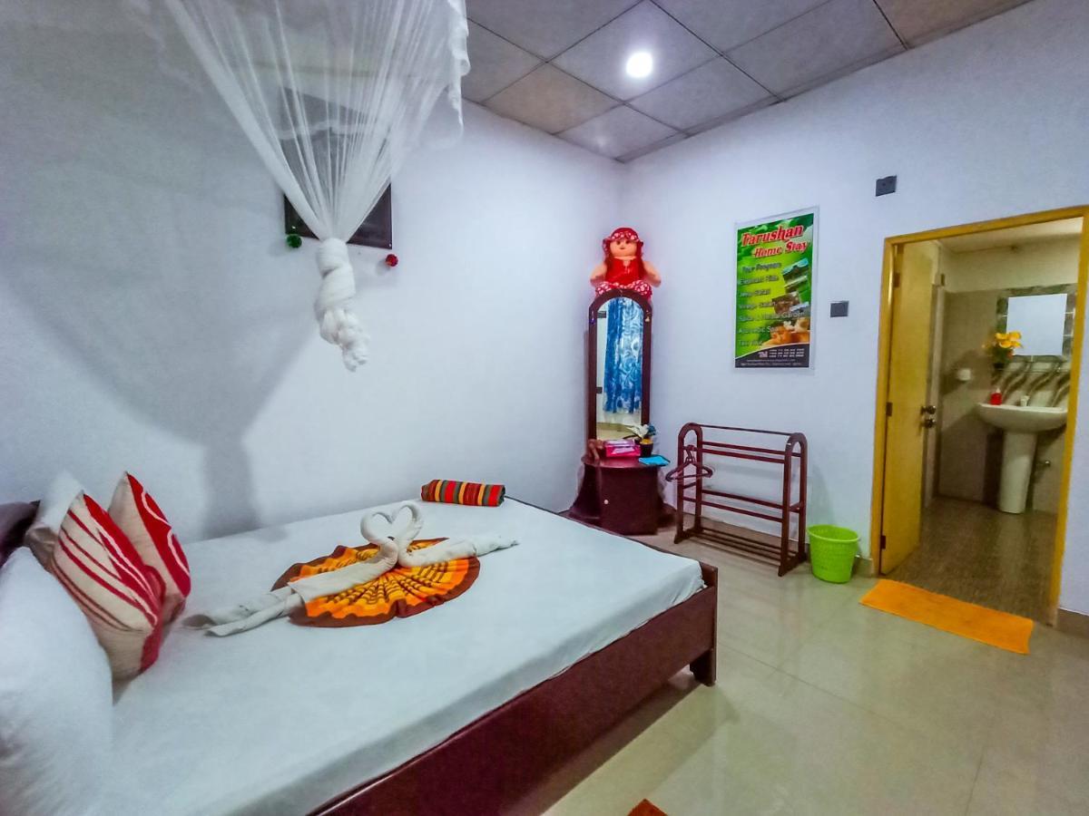 Sigiri Tarushan Home Stay Szigirija Kültér fotó
