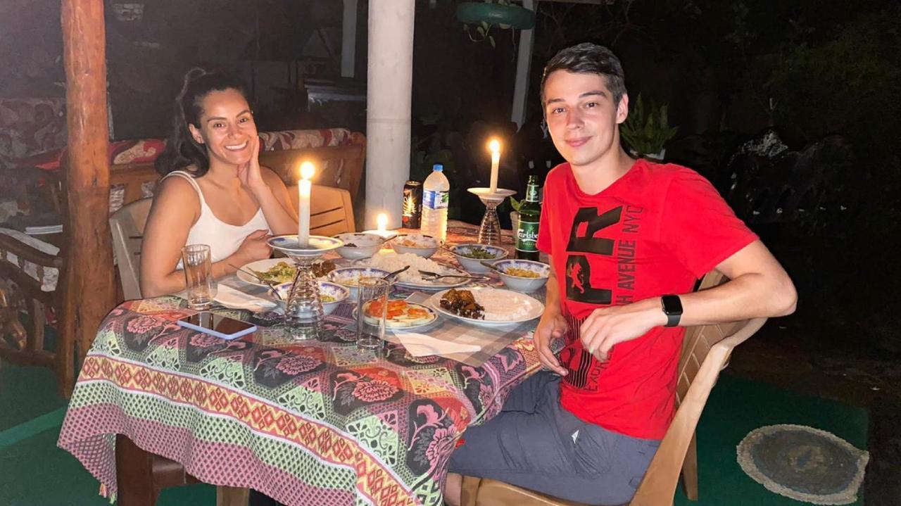 Sigiri Tarushan Home Stay Szigirija Kültér fotó